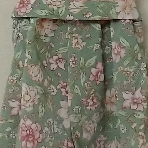 NWOT One Piece w/belt - Picture 5 of 5